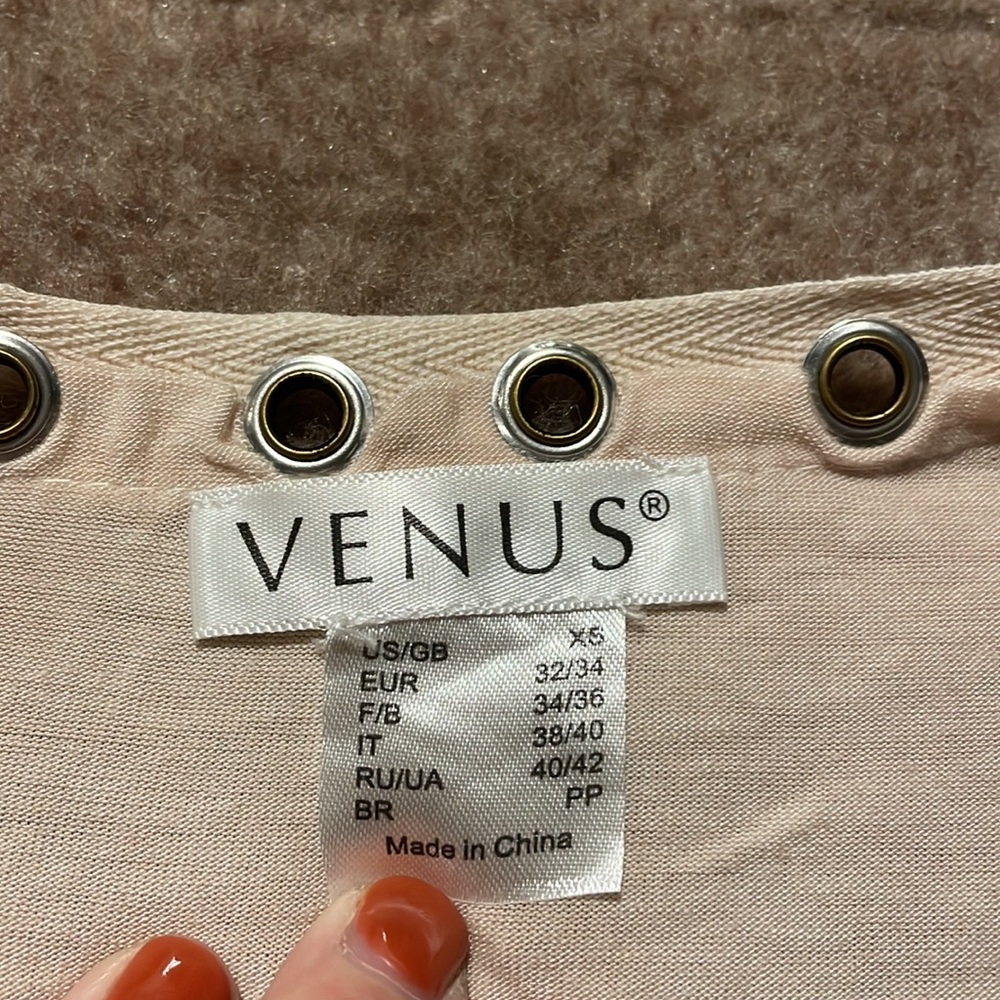 Venus shirt size XS worn once. - Picture 3 of 5